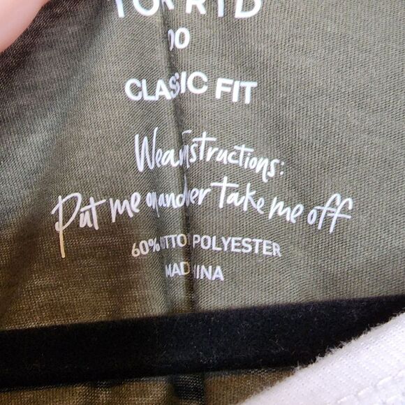 00X Medium 10W Torrid Olive Green Sarcasm Served Daily Ringer Tee Funny Gift - Picture 3 of 4